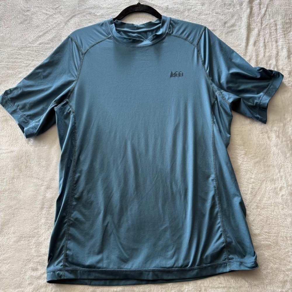 REI Men's M Blue Short Sleeve Athletic Base Layer Tee Polyester Spandex Hiking